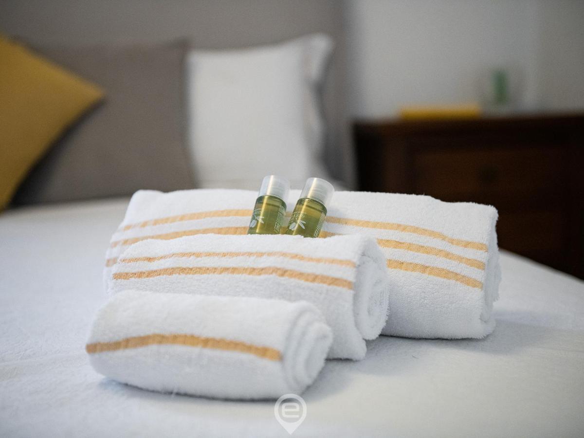 Sun & Sea Studio Тортоли Экстерьер фото