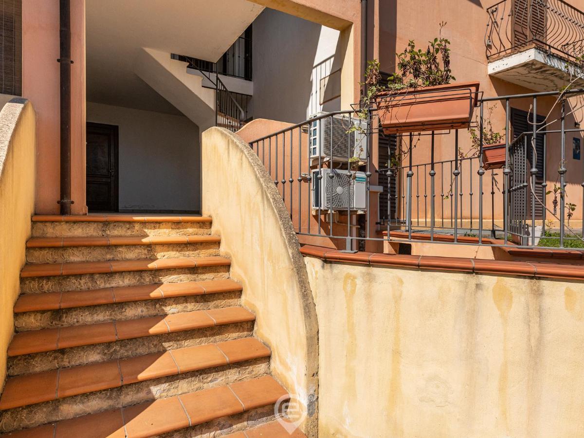 Sun & Sea Studio Тортоли Экстерьер фото