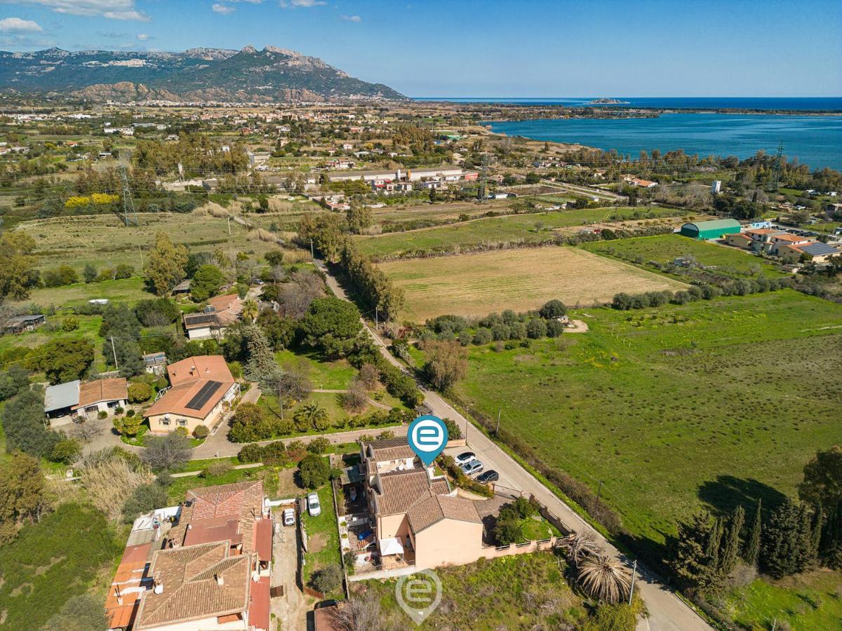 Sun & Sea Studio Тортоли Экстерьер фото